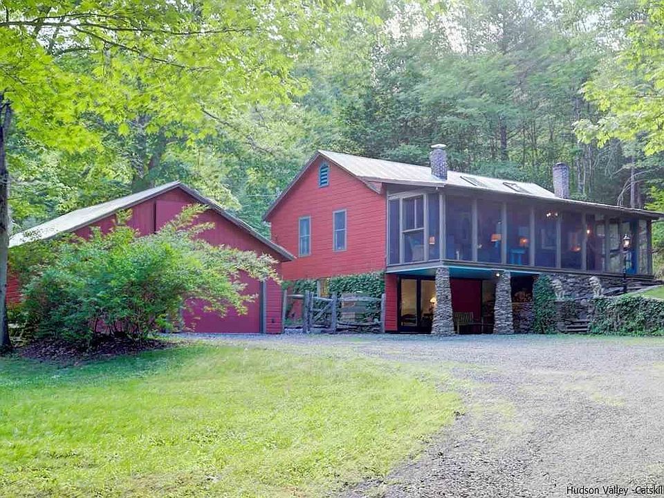 1st image of 39 Rose Ln