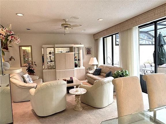 4th image of 737 Windermere Way