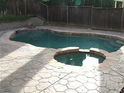 2nd image of 820 Larkspur Dr
