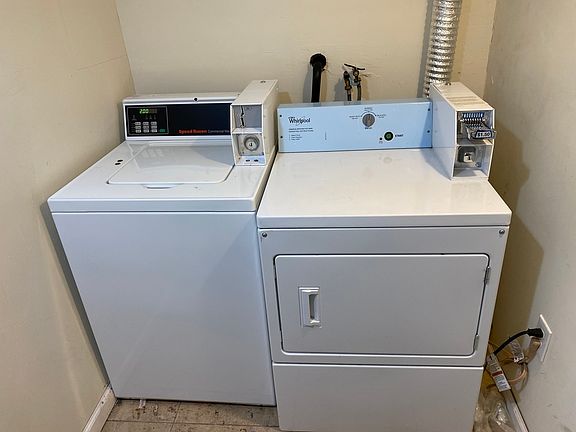 4th image of 115 Suydam St #2L