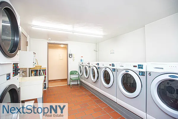 Rented by NextStopNY | media 23