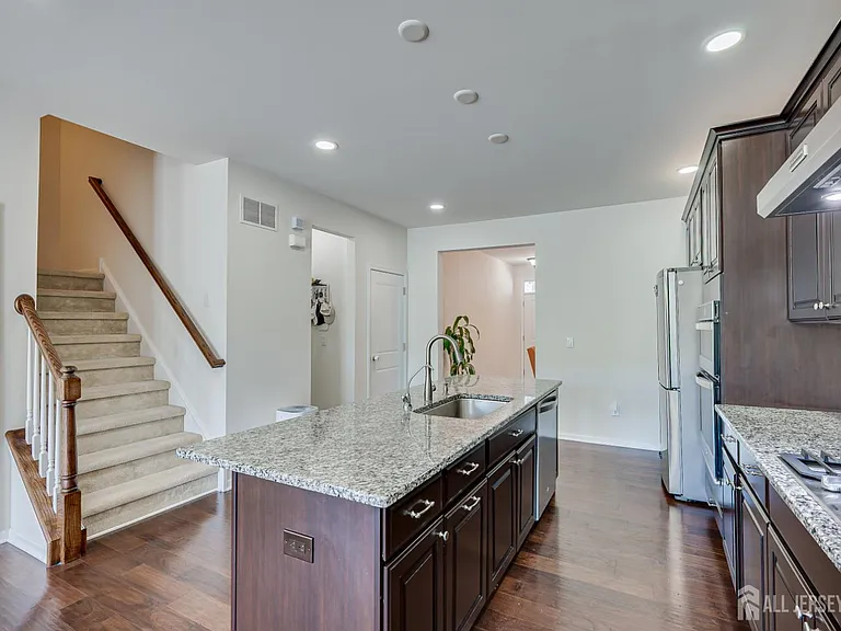 14 Hyacinth Ln — Photo 10