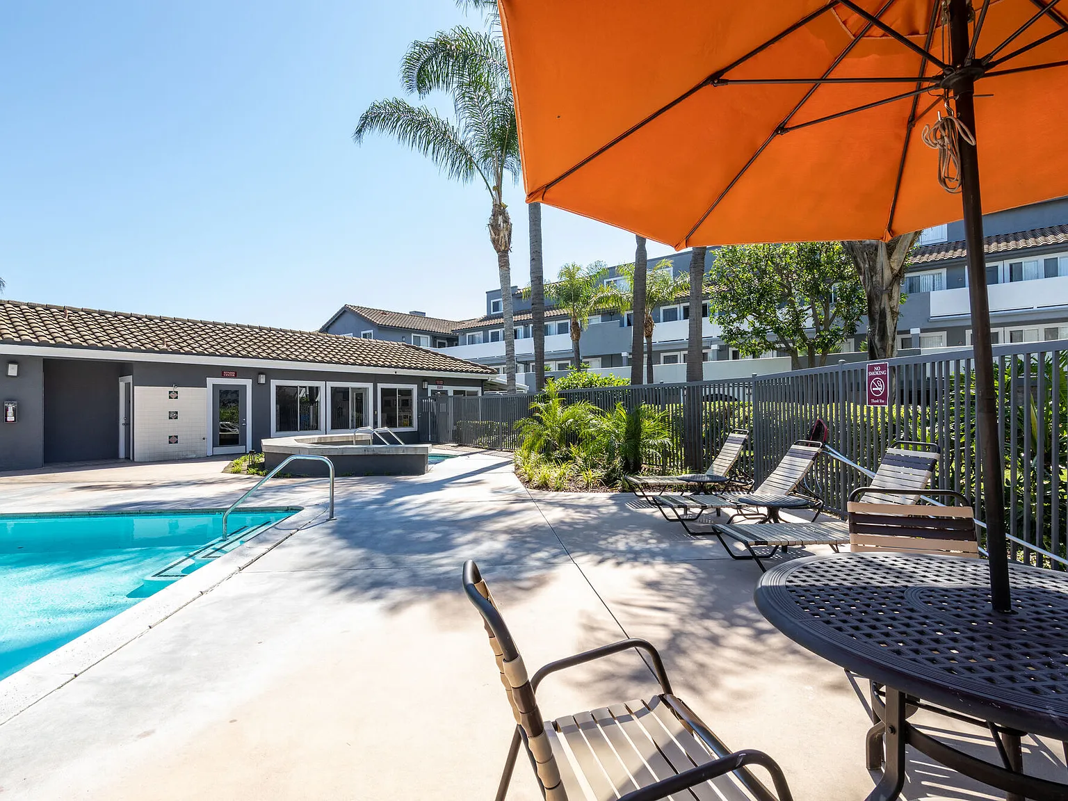 Emerald Ridge Apartments — Photo 4