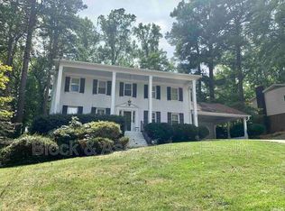 1905 Hillock Dr, Raleigh, NC 27612