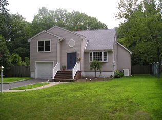 21 Ronald Ter, West Orange, NJ 07052
