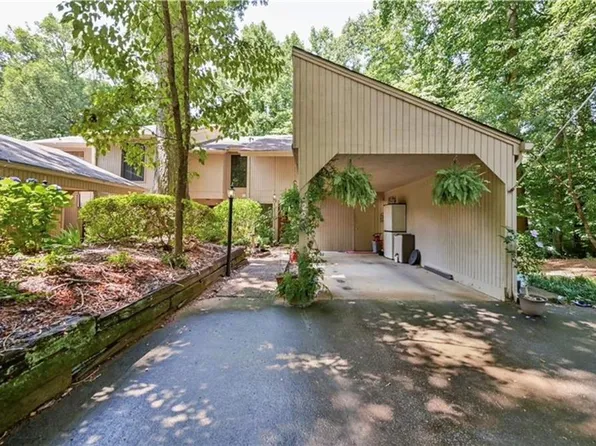 6225 Brookwood Rd, Peachtree Corners, GA 30092