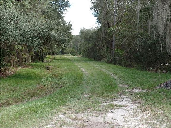 2nd image of 12747 Blackberry Ln