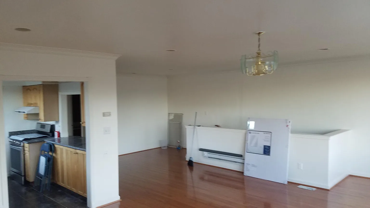 221 Lakeview Ave photo 1