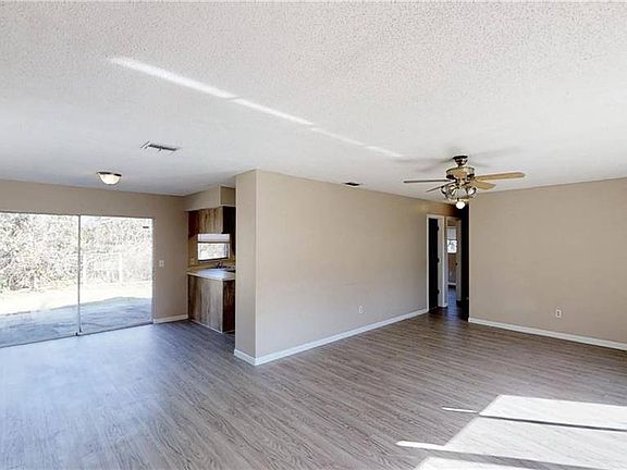 5th image of 2857 Cottondale Dr