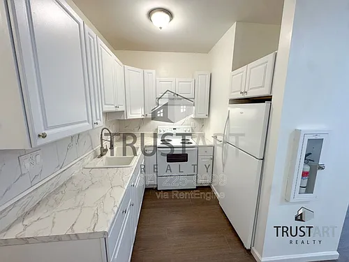 910 N 41st St #3 Photo 1