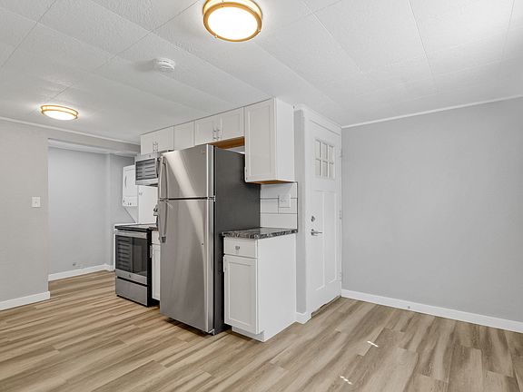 5th image of 1217 12th St Unit 1/2