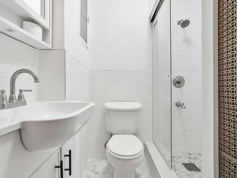 648 Park Pl #3 — Photo 6