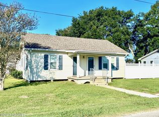 220 S Chevis St, Rayne, LA 70578