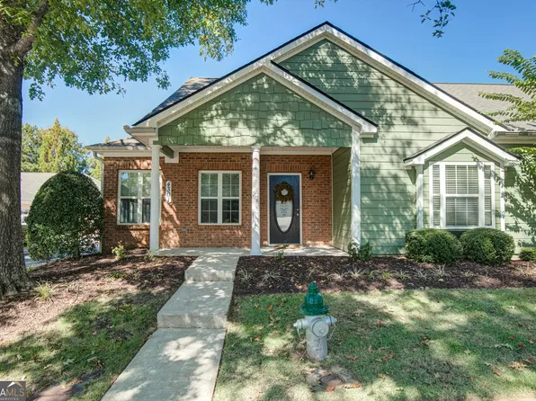 4301 Commonwealth Cir, Newnan, GA 30263