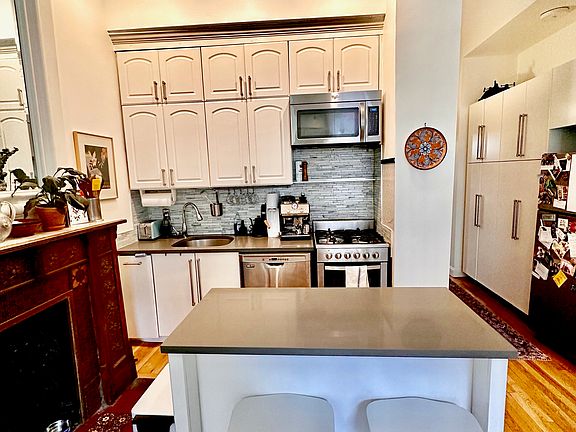 4th image of 173 Saint Marks Ave APT 2