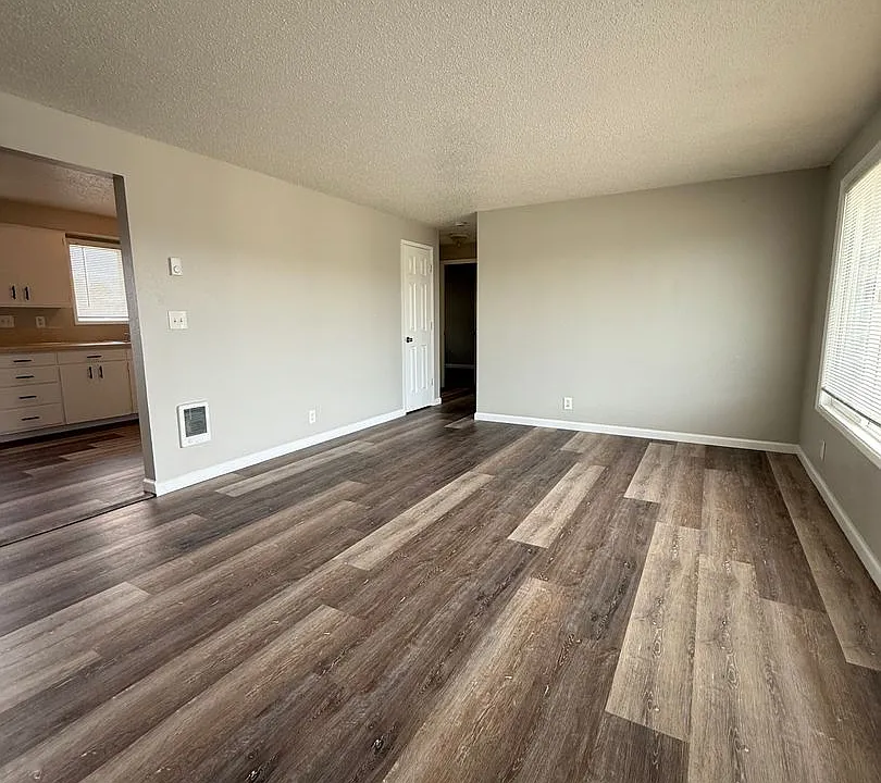 475-18th Ave SE