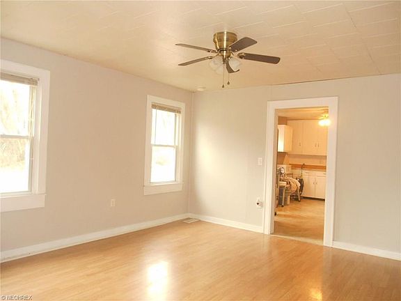 2nd image of 1245 Newton St
