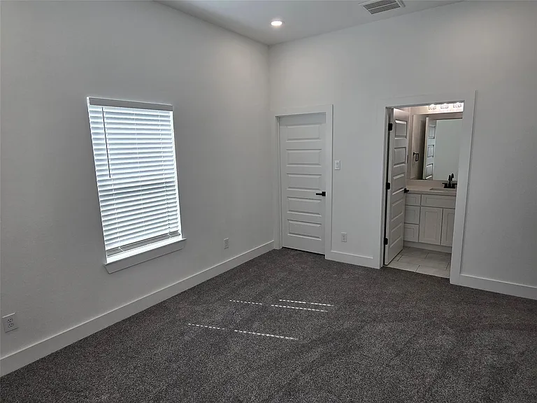 9808 Pelsey #B — Photo 14