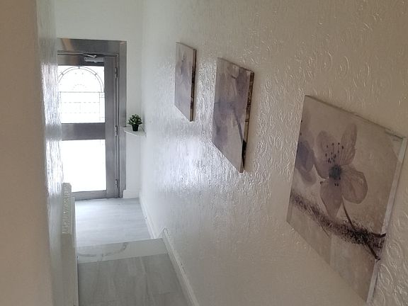 5th image of 4542 44th St