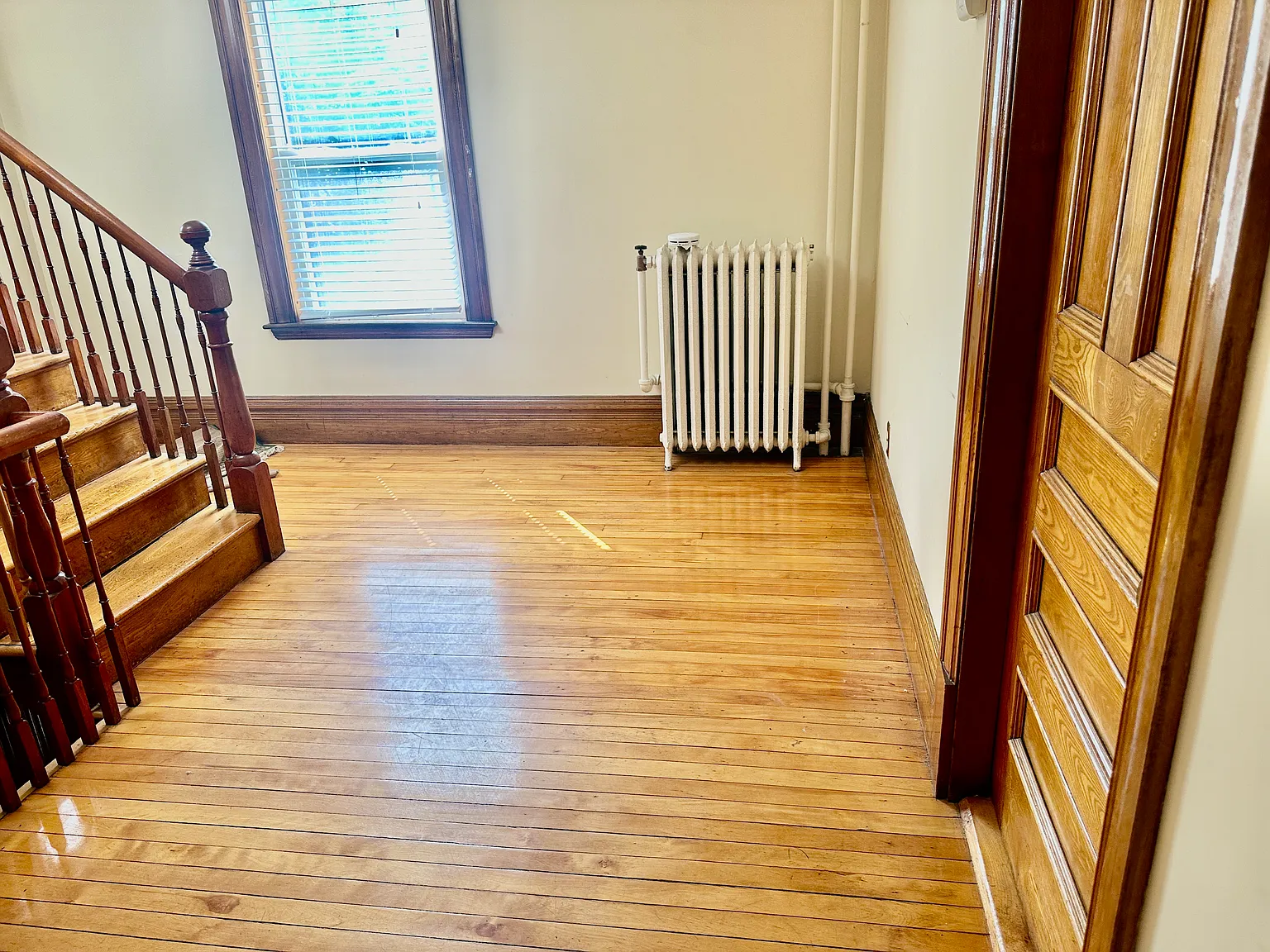 2 bed, 1100 sqft, $2,750 — Photo 2