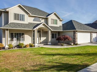 413 Lars Ln, Wenatchee, WA 98801