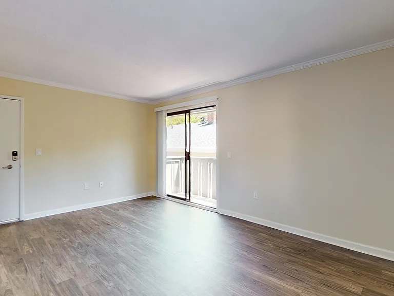 107 Marin St #10 — Photo 10
