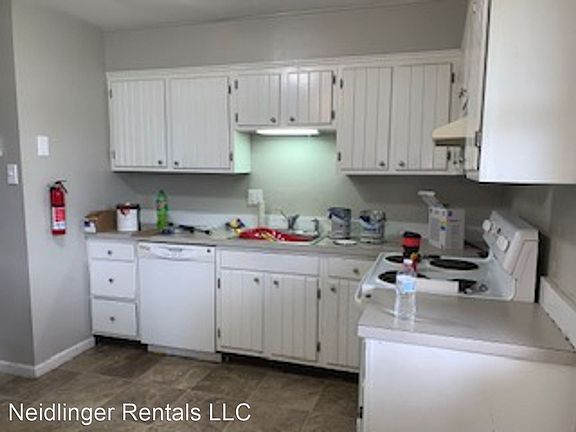 3rd image of 107 E Green St #10164997