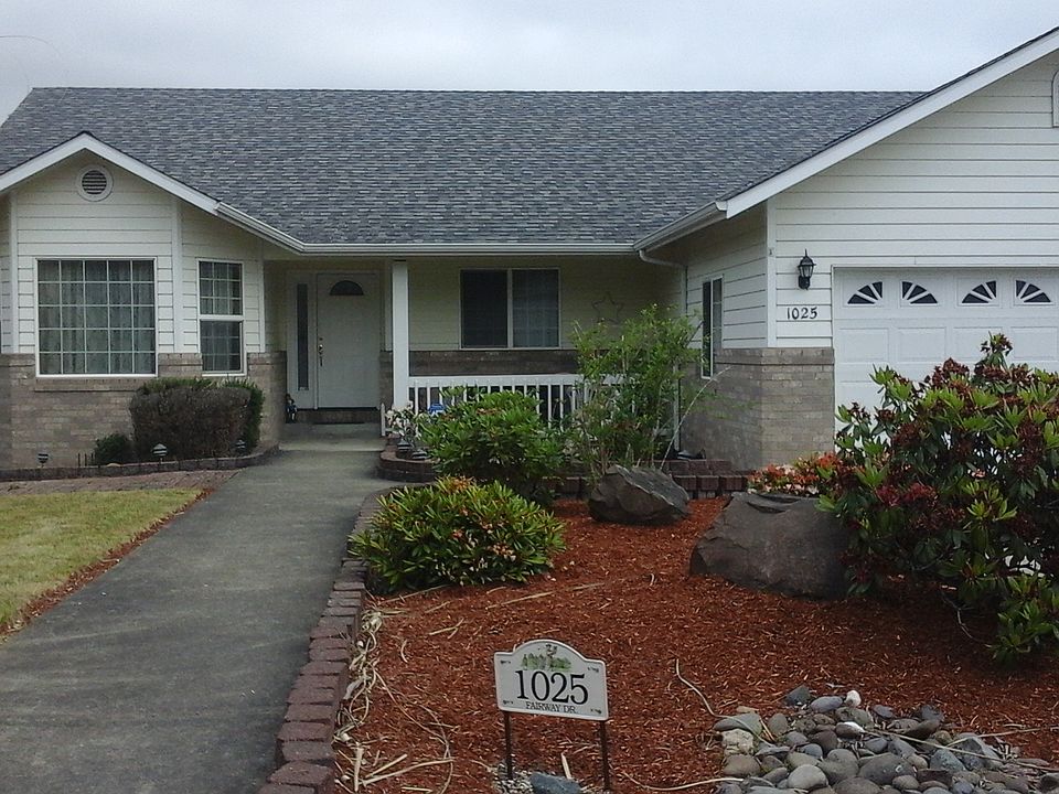 Front view of House GORGEOUS