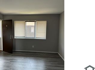 436 Chambers Rd #C, Saint Louis, MO 63137