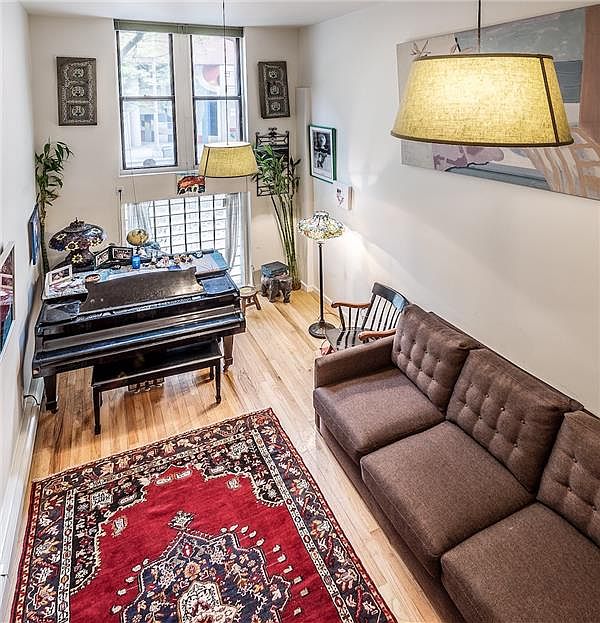 1st image of 520 W 50th St APT A2