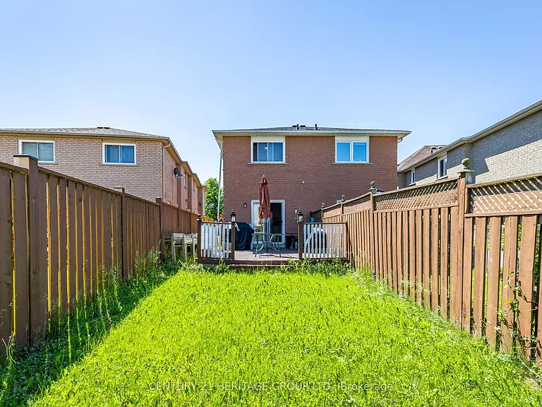 8 Caruso Dr — Photo 29