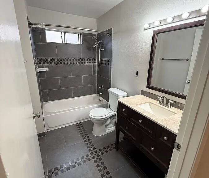 4203 Idaho St #1 — Photo 8