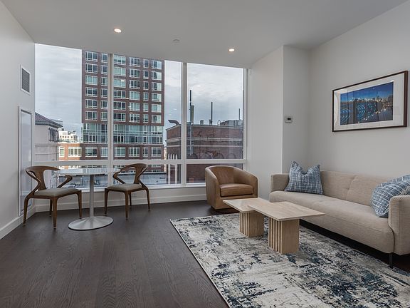2nd image of 40 Trinity Pl APT 1602