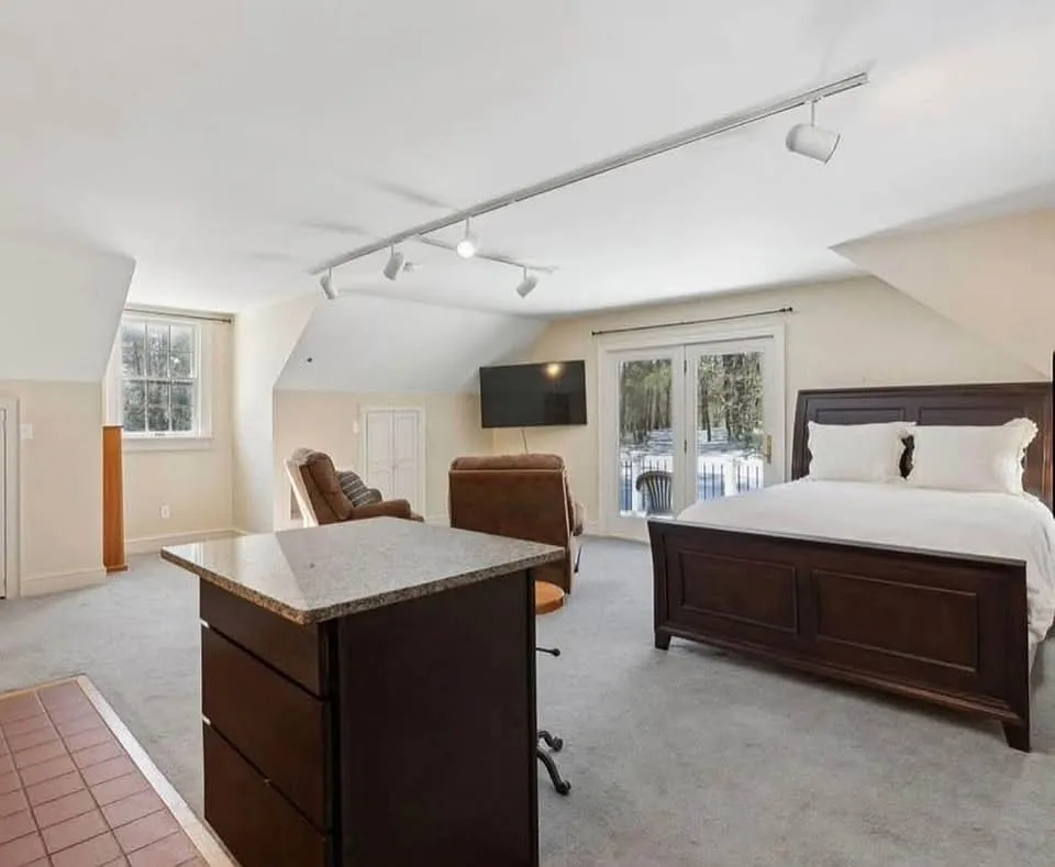 1 bed, $2,000 — Photo 3