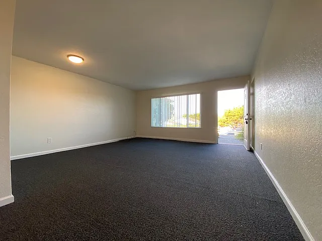 Lake View Terrace — Photo 18