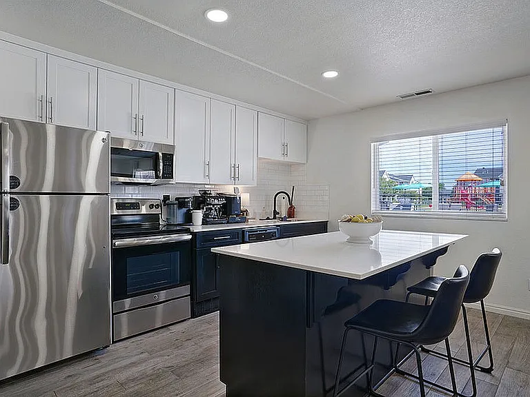 Clubhouse Kitchen