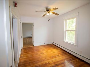 18 Bloomfield St #2R, Pawtucket, RI 02861