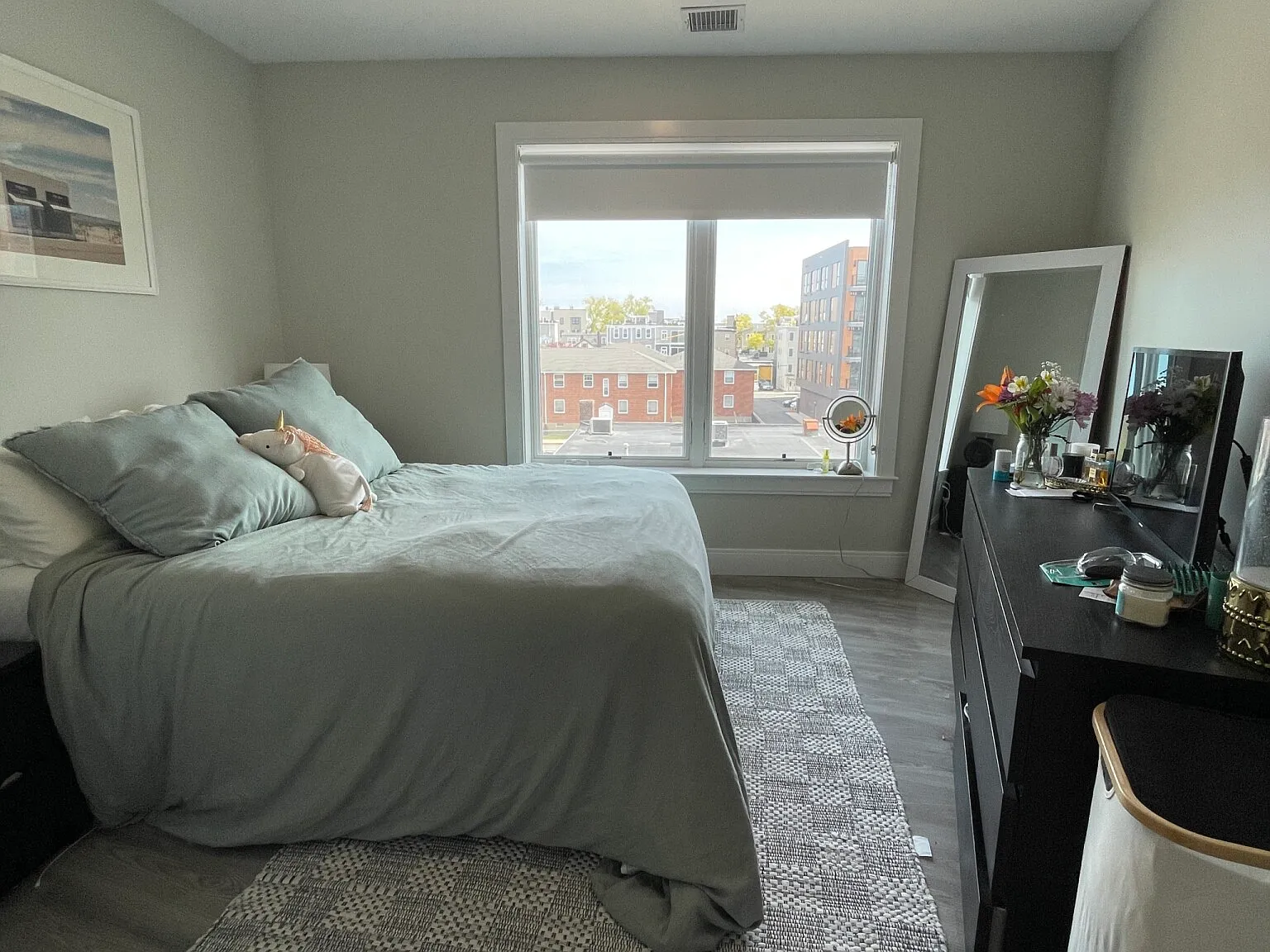 2 bed, 1.0 bath, 856 sqft, $3,850 — Photo 4