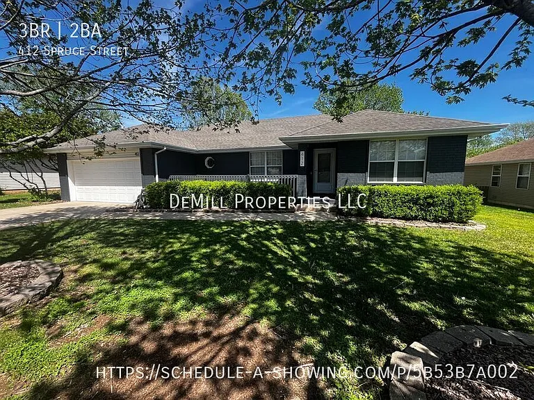 412 Spruce Ave — Photo 2