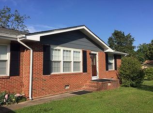 100 Sycamore Dr, Rossville, GA 30741