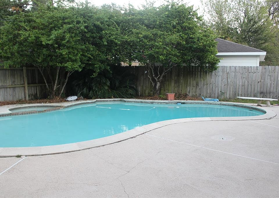1st image of 7114 Bayou Forest Dr