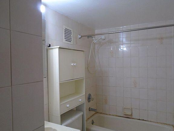 3rd image of 11219 75th Ave #1