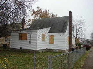 2nd image of 16001 Manning St