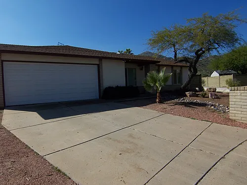 4201 E Desert View Dr #3 Photo 1