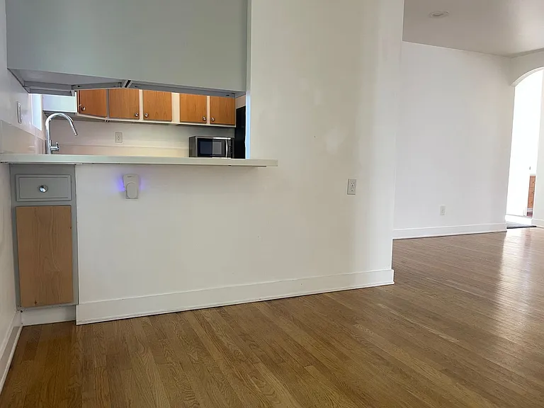 477-479 Nassau Ave — Photo 20