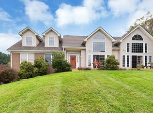 432 W Hill Rd, Lebanon Township, NJ 08826