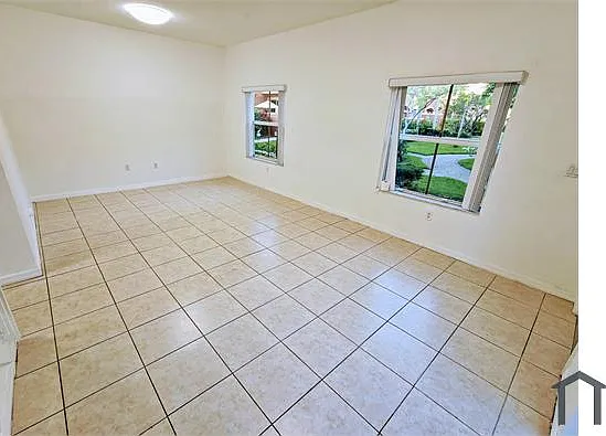 1035 SW 144th Ave — Photo 8