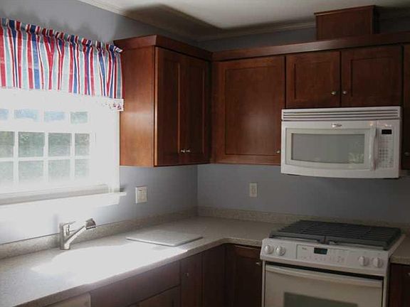 3rd image of 2511 S Tracy Dr
