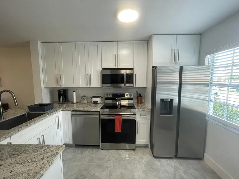 14231 SW 120th Ct — Photo 9