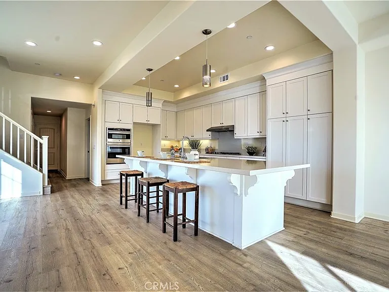 22117 Normandie Ave — Photo 8
